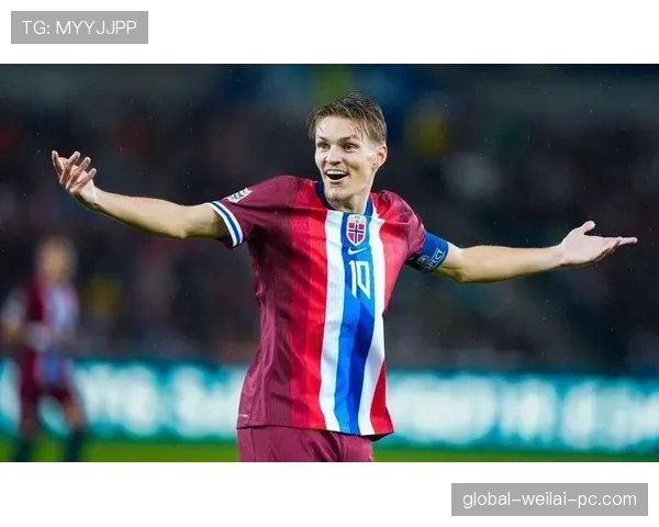 厄德高如何作为挪威国家队的组织核心影响比赛掌控力